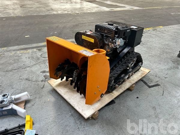 Track cutter with remote control – Loncin petrol engine