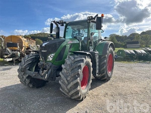 Fendt 724 Vario Tractor