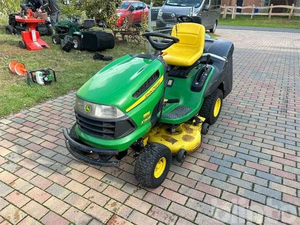 John Deere X130R (2009)