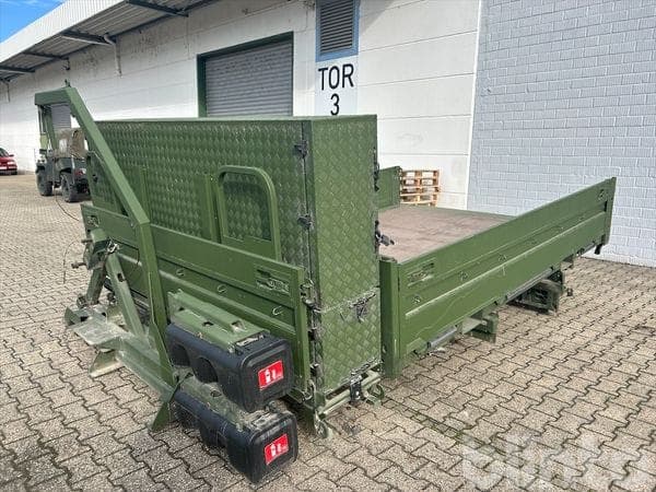 Flatbed truck body (Manufacturer unknown)