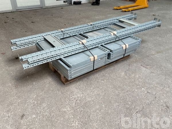 Storage rack (3 rack fields, 12 shelves, approx. 3 m wide)