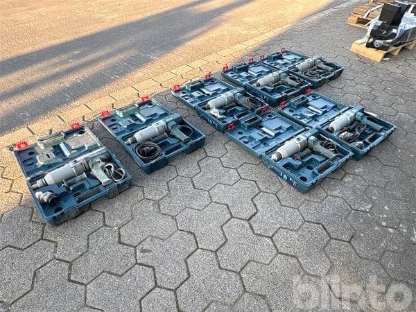 7 Impact wrenches BOSCH Professional GDS 30