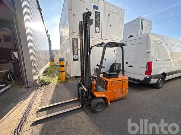 Electric forklift STILL R50-15 incl. charger