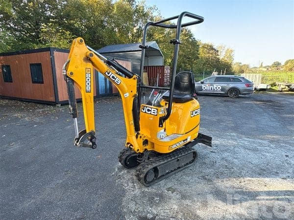 JCB 8008 CTS mini excavator (shower, year 2026)
