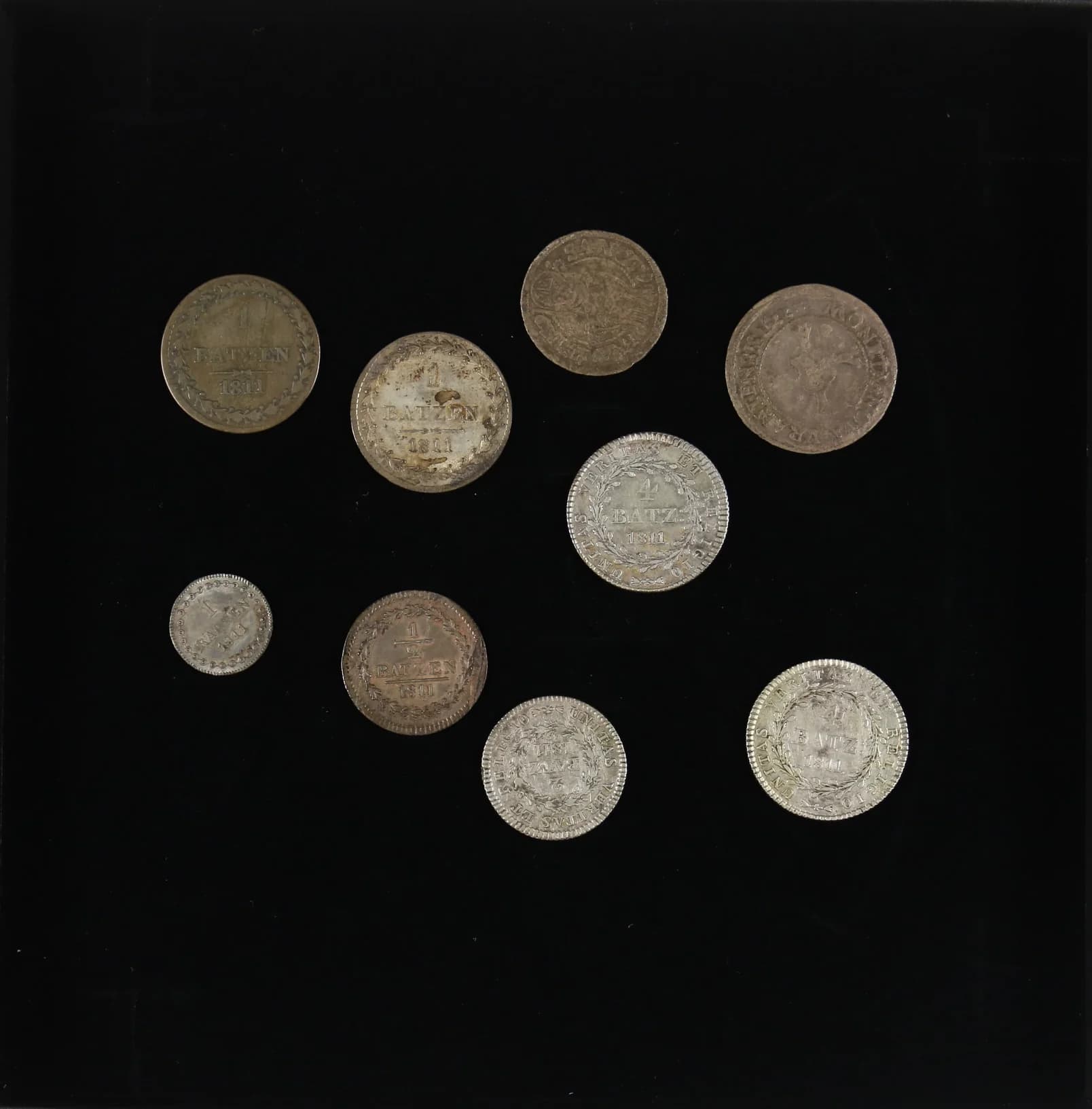 SCHWEIZ, URI, kleine Sammlung von 9 Münzen. Enthlten ist u.a. 1 Batzen 1622, 1811 und 4 Batzen 1811. Erhaltungen meist um sehr schön und - image 2