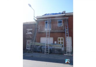 Batch of handling equipment