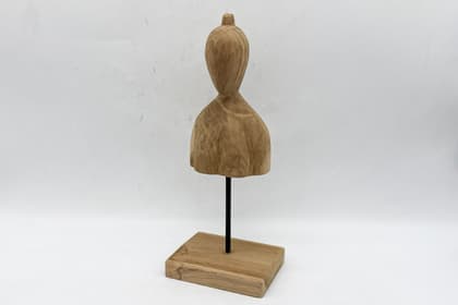 Statue Ereka