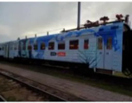 Electric Train ER9M Wagons (Sold as a Set)