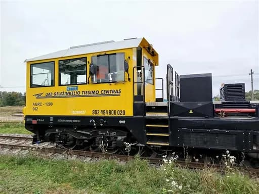 Drezina (sunkaus tipo motorvežis) AGRc-1200 Nr. 002 / Drezina (heavy type motor carrier) AGRc-1200 No. 002