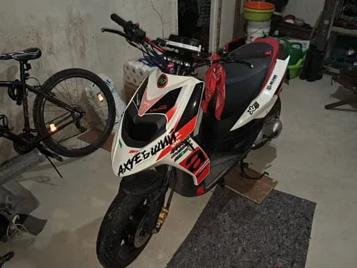 Aprilia SR MOTARD / 2018 / Kauno raj.