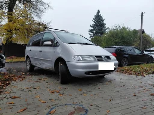 VW Sharan 1998 Damaged