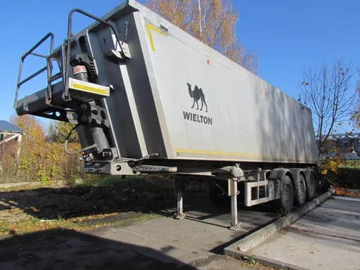Wielton NW-3 Trailer
