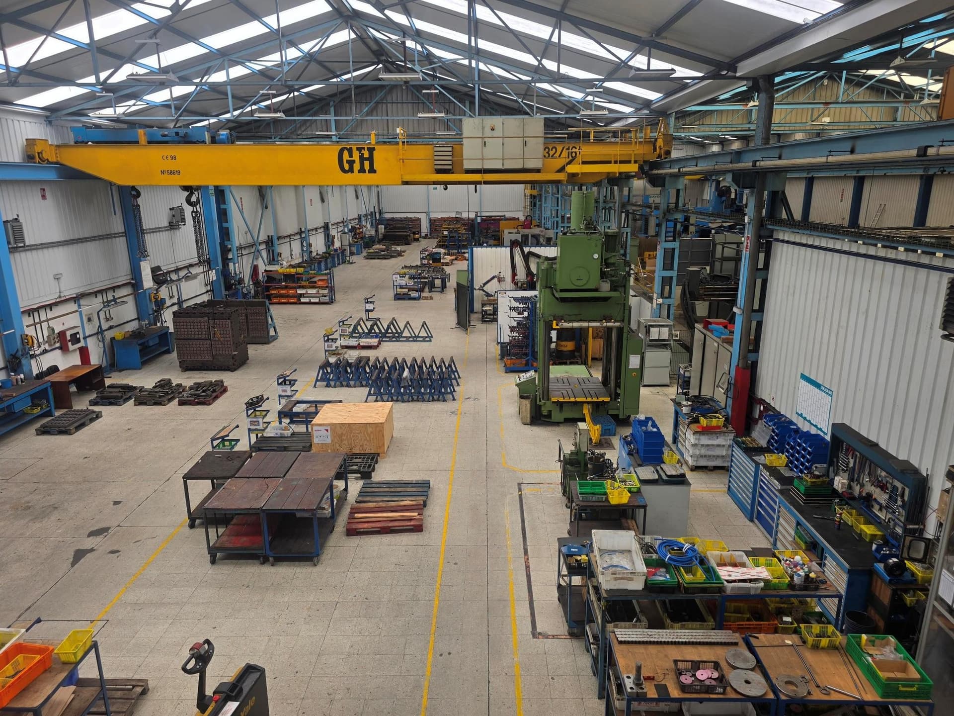 CNC-Bearbeitungszentren, Erodiermaschinen und Equipment für den Formenbau