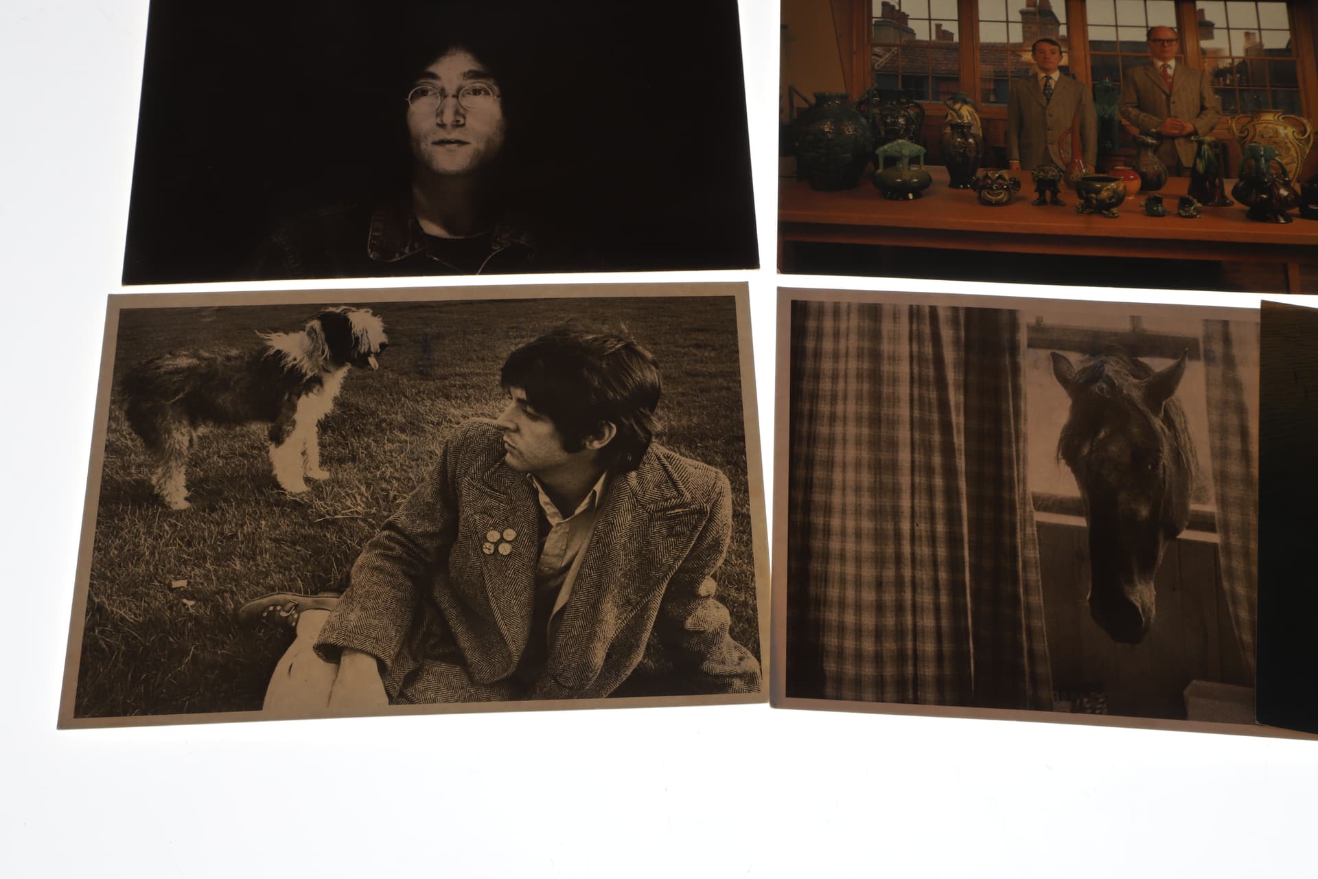 LINDA MCCARTNEY – COUNTRY CALENDAR 1987 WITH ORIGINAL BOX, PUBLICATIONS AND PHOTOGRAPHIC POSTCARDS. - image 5
