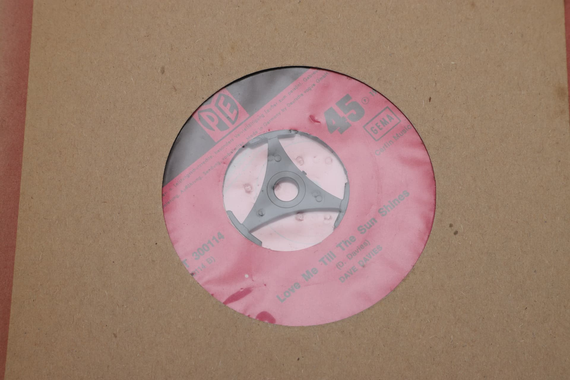 BRITISH BEAT & MOD 7" SINGLES COLLECTION INCLUDING THE WHO, THE KINKS, THE SEARCHERS & THE TROGGS (12). - image 3