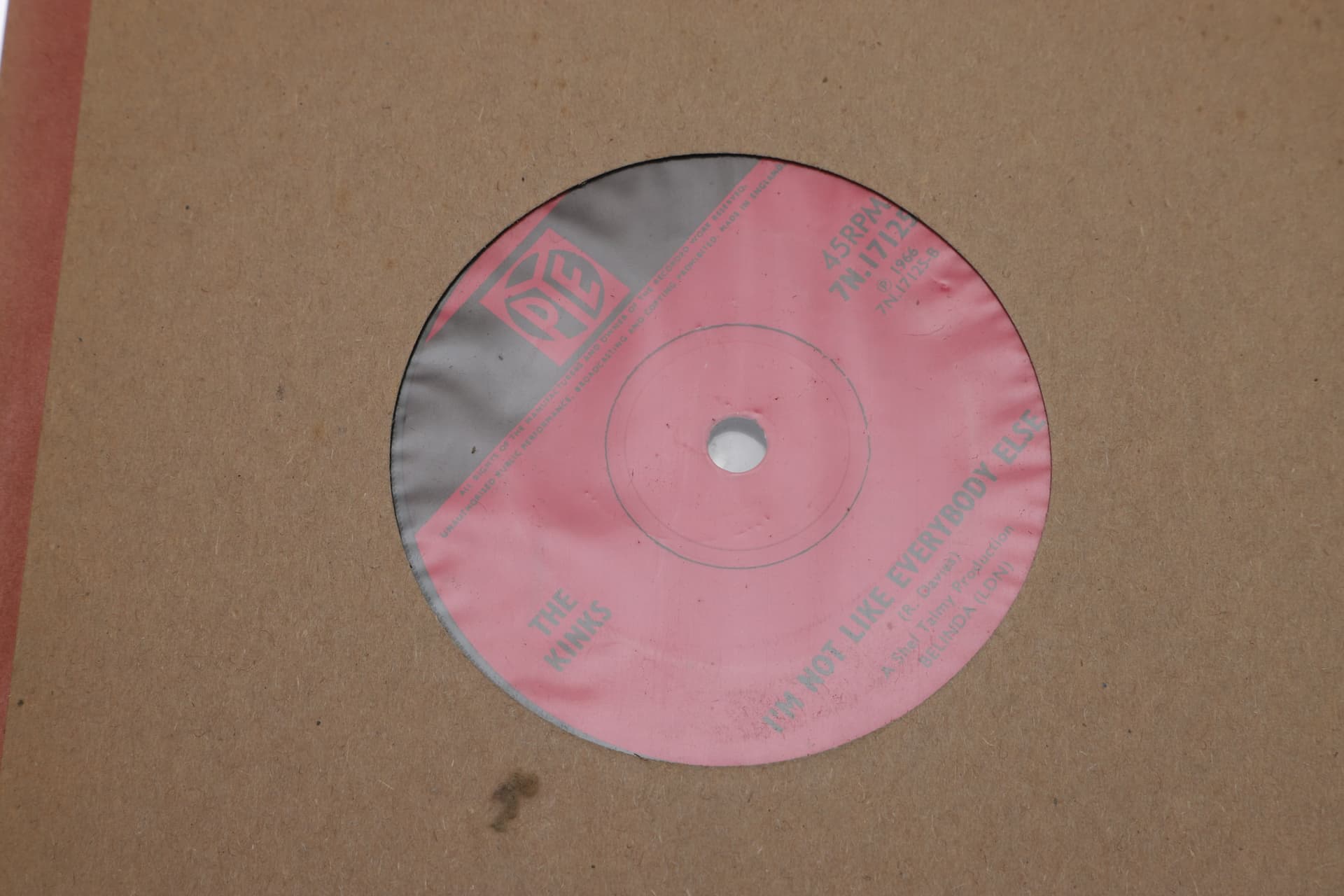 BRITISH BEAT & MOD 7" SINGLES COLLECTION INCLUDING THE WHO, THE KINKS, THE SEARCHERS & THE TROGGS (12). - image 4