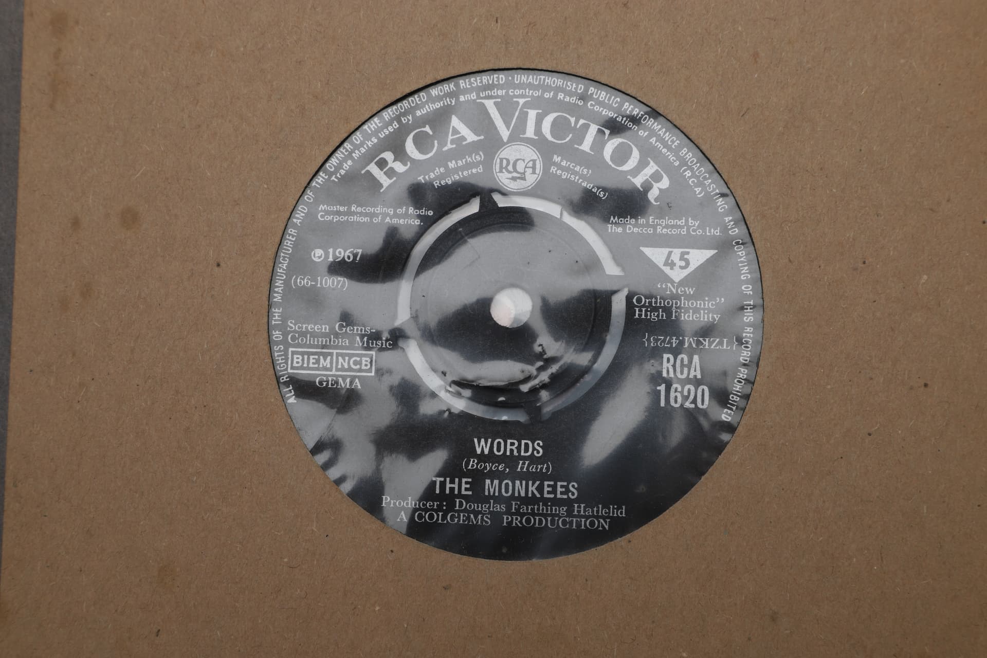 1960s ROCK, FOLK-ROCK, PSYCHEDELIC & BRITISH INVASION 7" SINGLES & EP COLLECTION INCLUDING THE ANIMALS, THE BEACH BOYS, THE BYRDS & THE ZOMBIES (24). - image 3