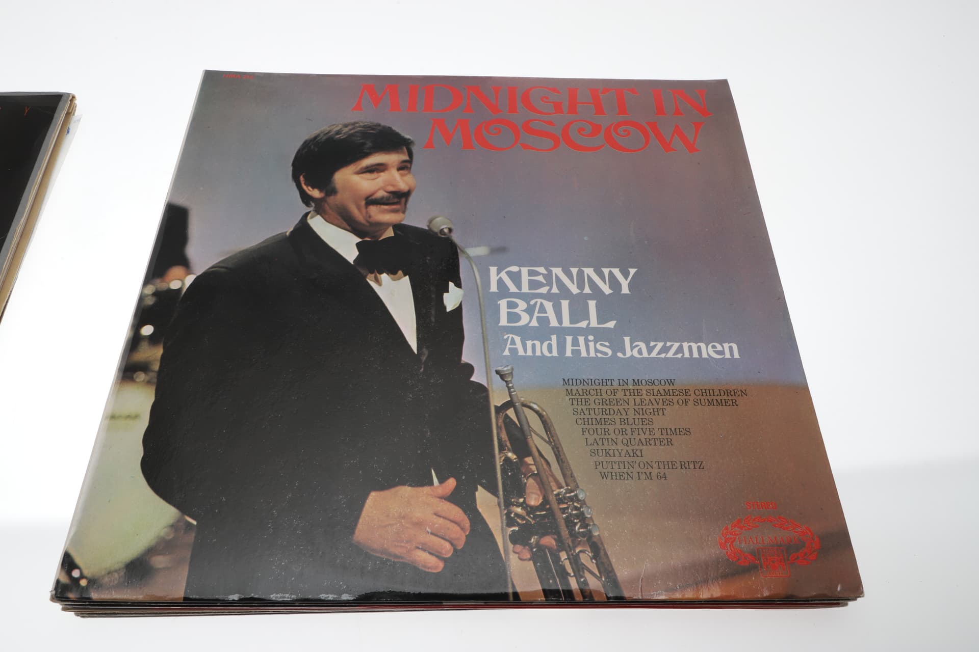 ECLECTIC JAZZ, VOCAL, ROCK, POP & COUNTRY VINYL LP COLLECTION INCLUDING FRANK SINATRA, JOHNNY CASH, COLEMAN HAWKINS, BEN WEBSTER, UFO & EDITH PIAF (23). - image 4