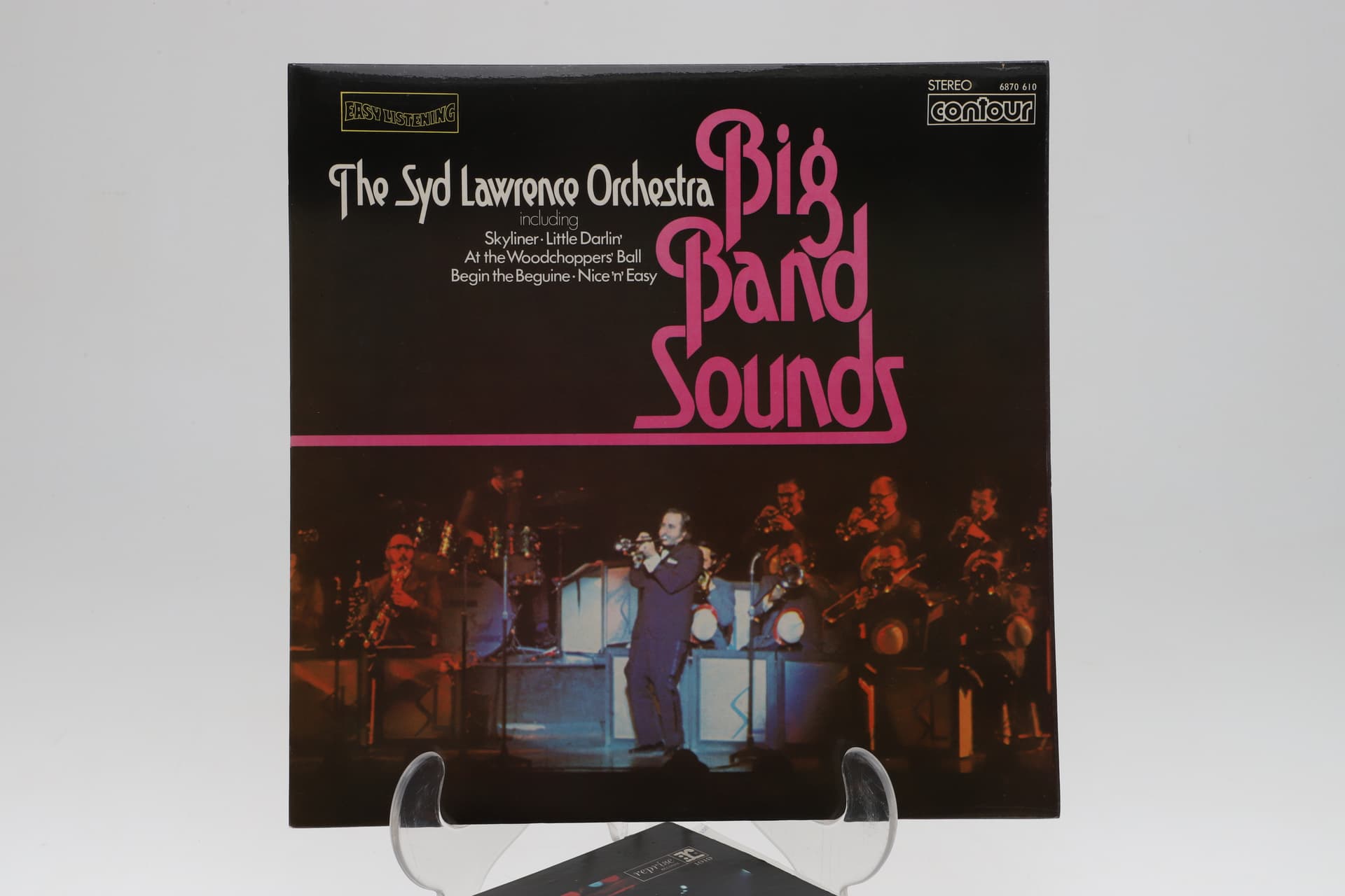 ECLECTIC JAZZ, VOCAL, ROCK, POP & COUNTRY VINYL LP COLLECTION INCLUDING FRANK SINATRA, JOHNNY CASH, COLEMAN HAWKINS, BEN WEBSTER, UFO & EDITH PIAF (23). - image 2