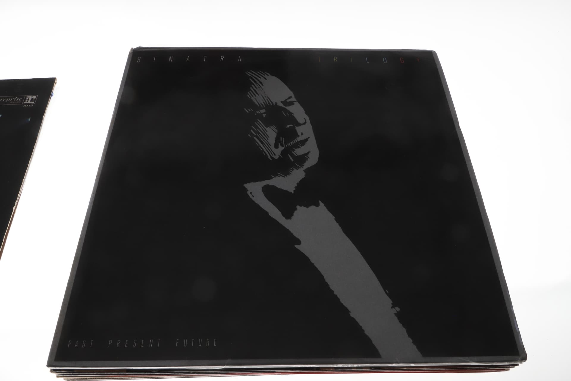 ECLECTIC JAZZ, VOCAL, ROCK, POP & COUNTRY VINYL LP COLLECTION INCLUDING FRANK SINATRA, JOHNNY CASH, COLEMAN HAWKINS, BEN WEBSTER, UFO & EDITH PIAF (23). - image 5
