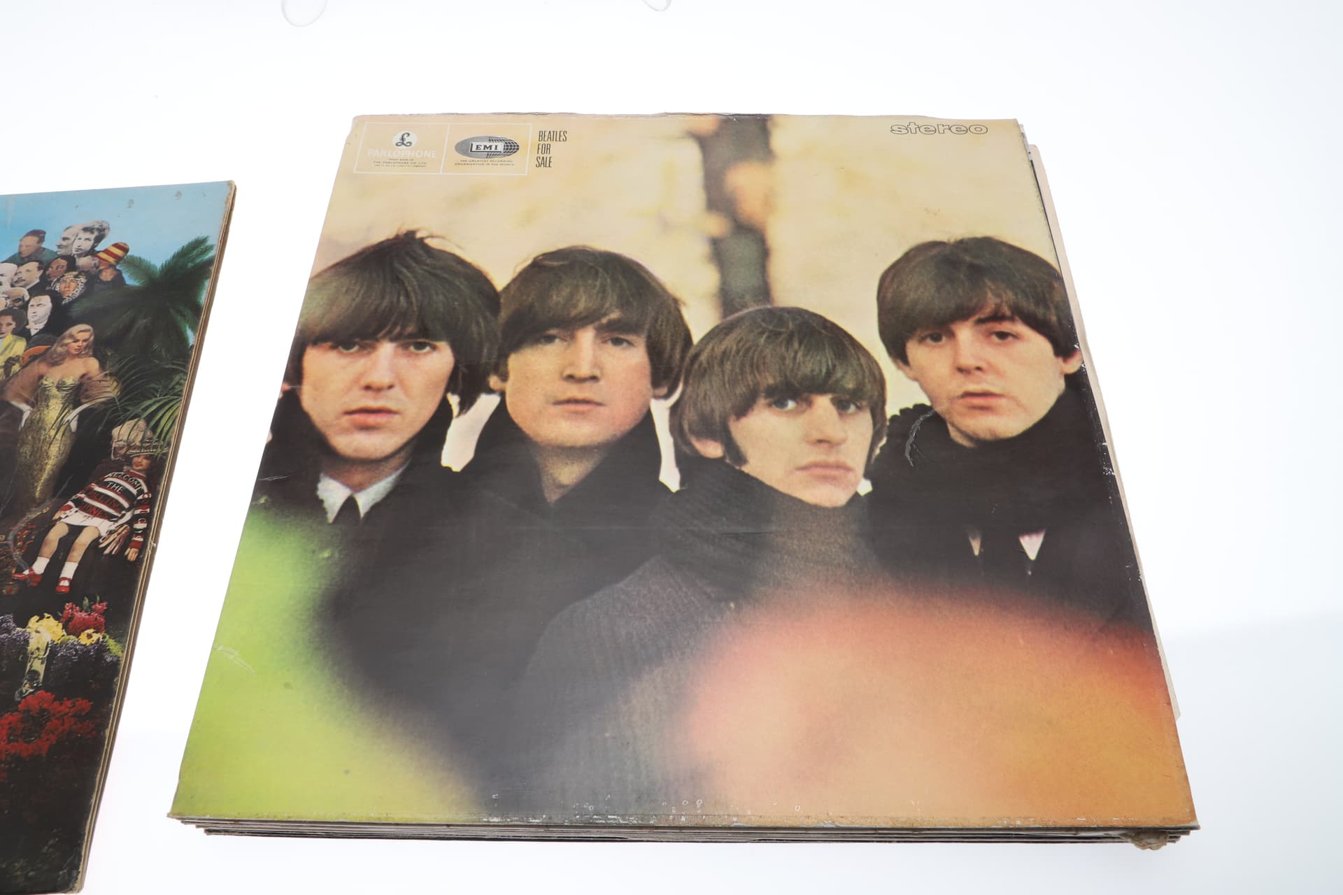 THE BEATLES UK LP COLLECTION INCLUDING REVOLVER, SGT. PEPPER'S LONELY HEARTS CLUB BAND, ABBEY ROAD AND LET IT BE. - image 3