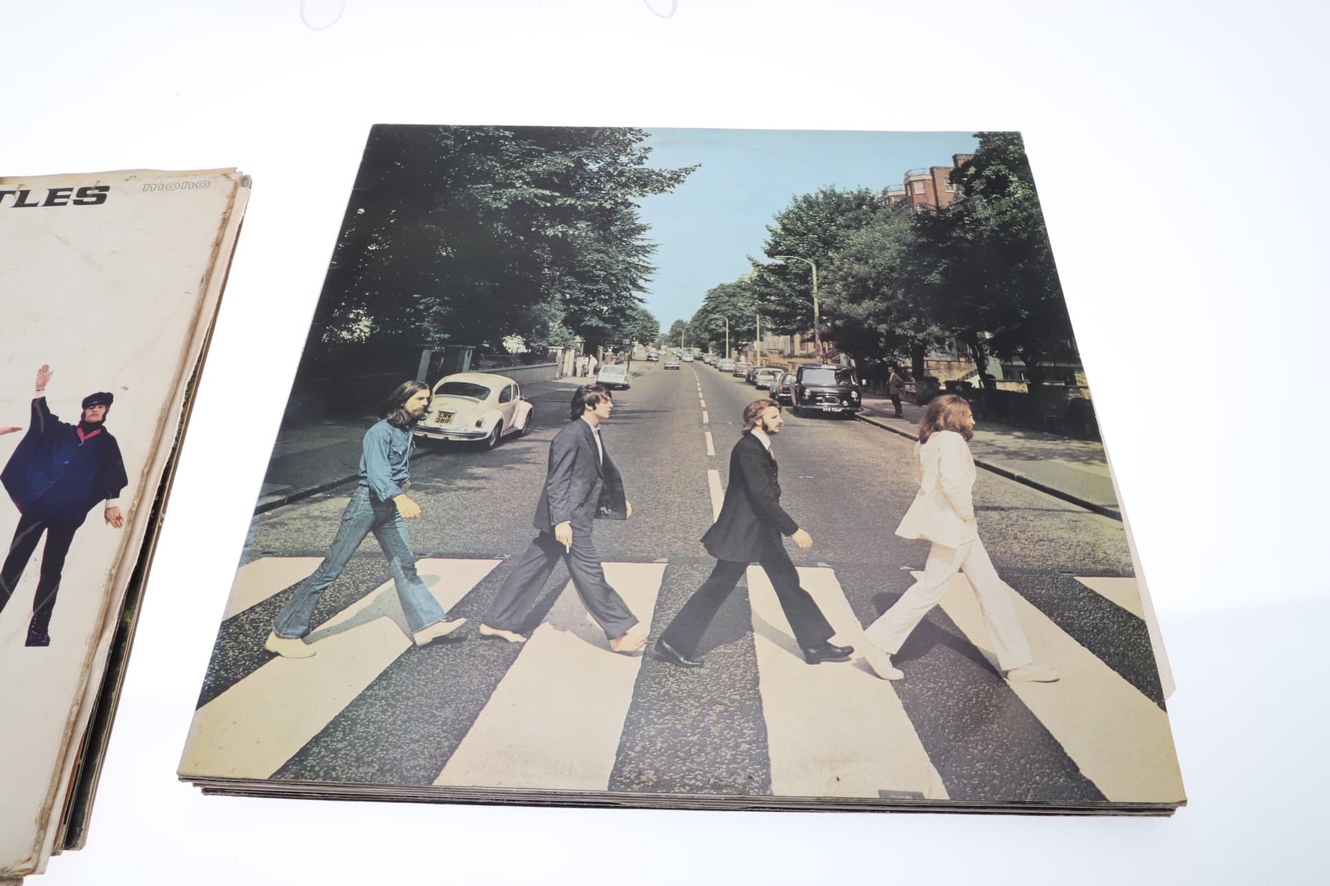 THE BEATLES UK LP COLLECTION INCLUDING REVOLVER, SGT. PEPPER'S LONELY HEARTS CLUB BAND, ABBEY ROAD AND LET IT BE. - image 5