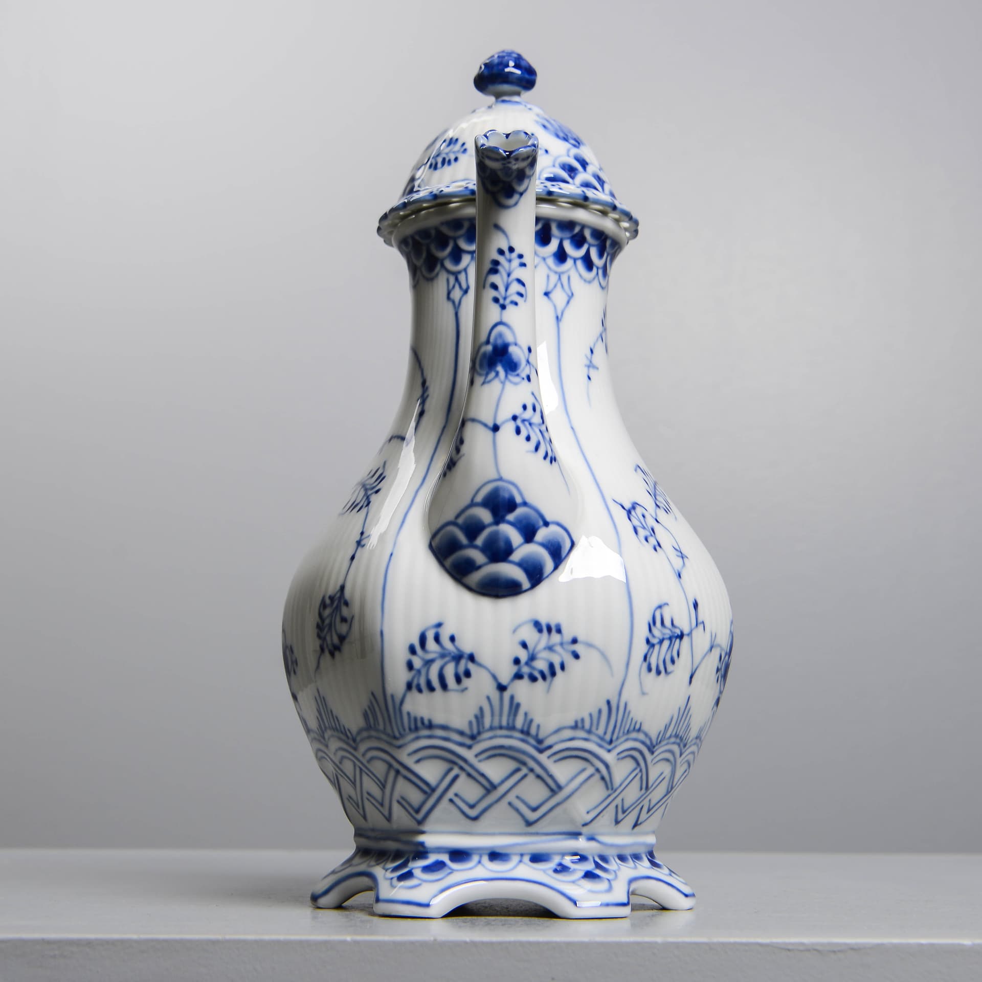 BLUE FLUTED, coffee pot, no. 1202, Full Lace, Royal Copenhagen, Denmark. - image 4