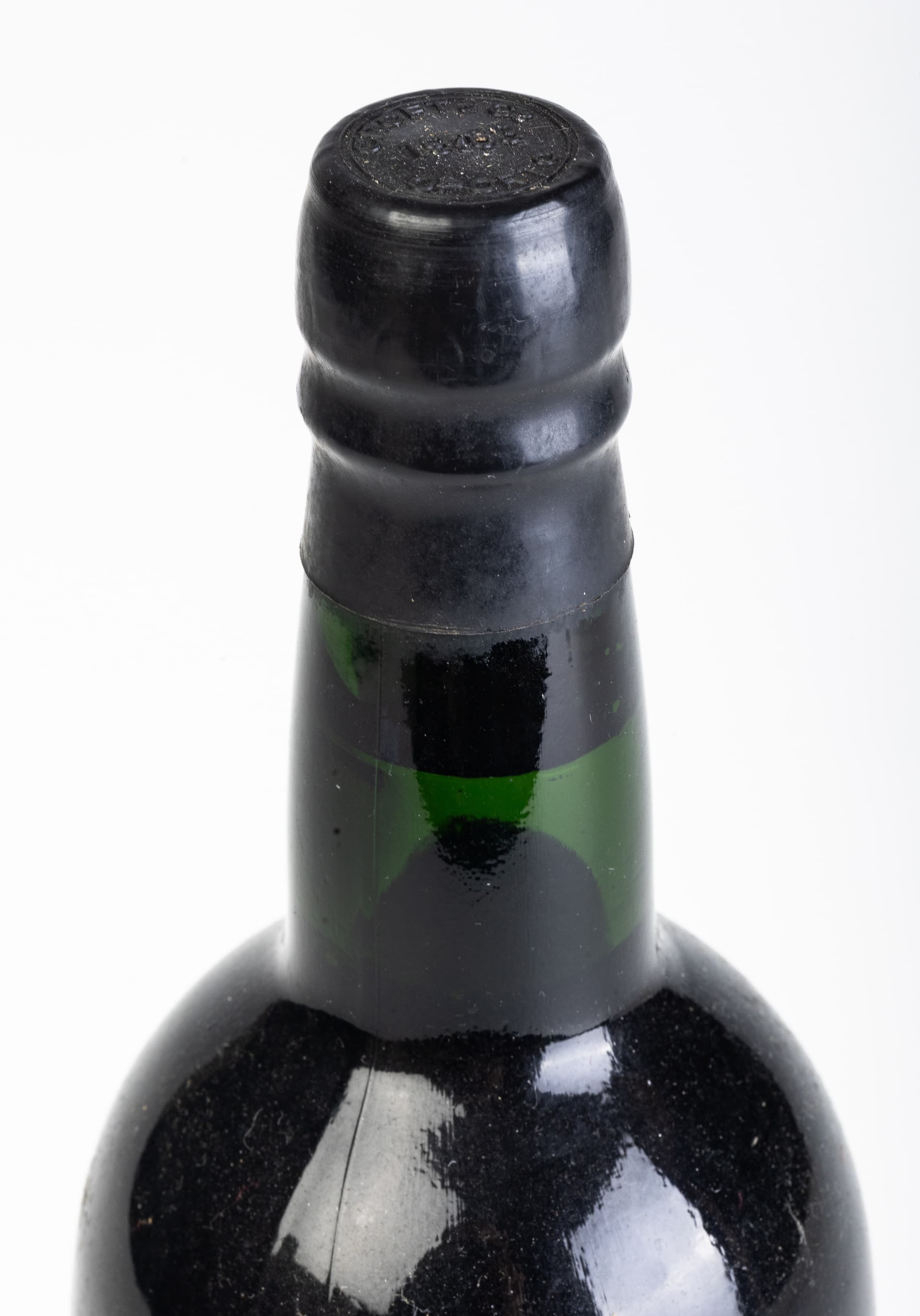 CROFT 1963 VINTAGE PORT. - image 2