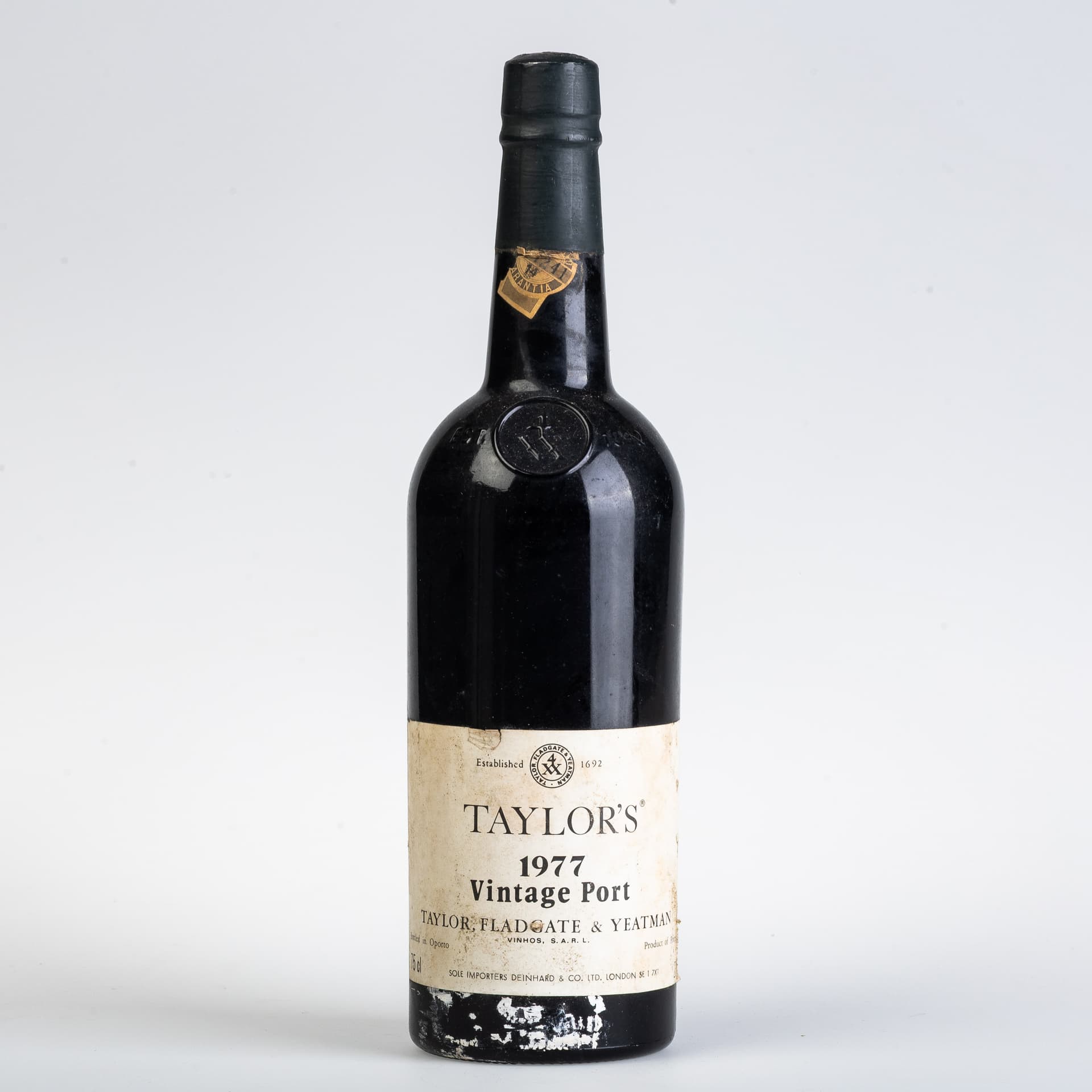 TAYLOR'S 1977 VINTAGE PORT.