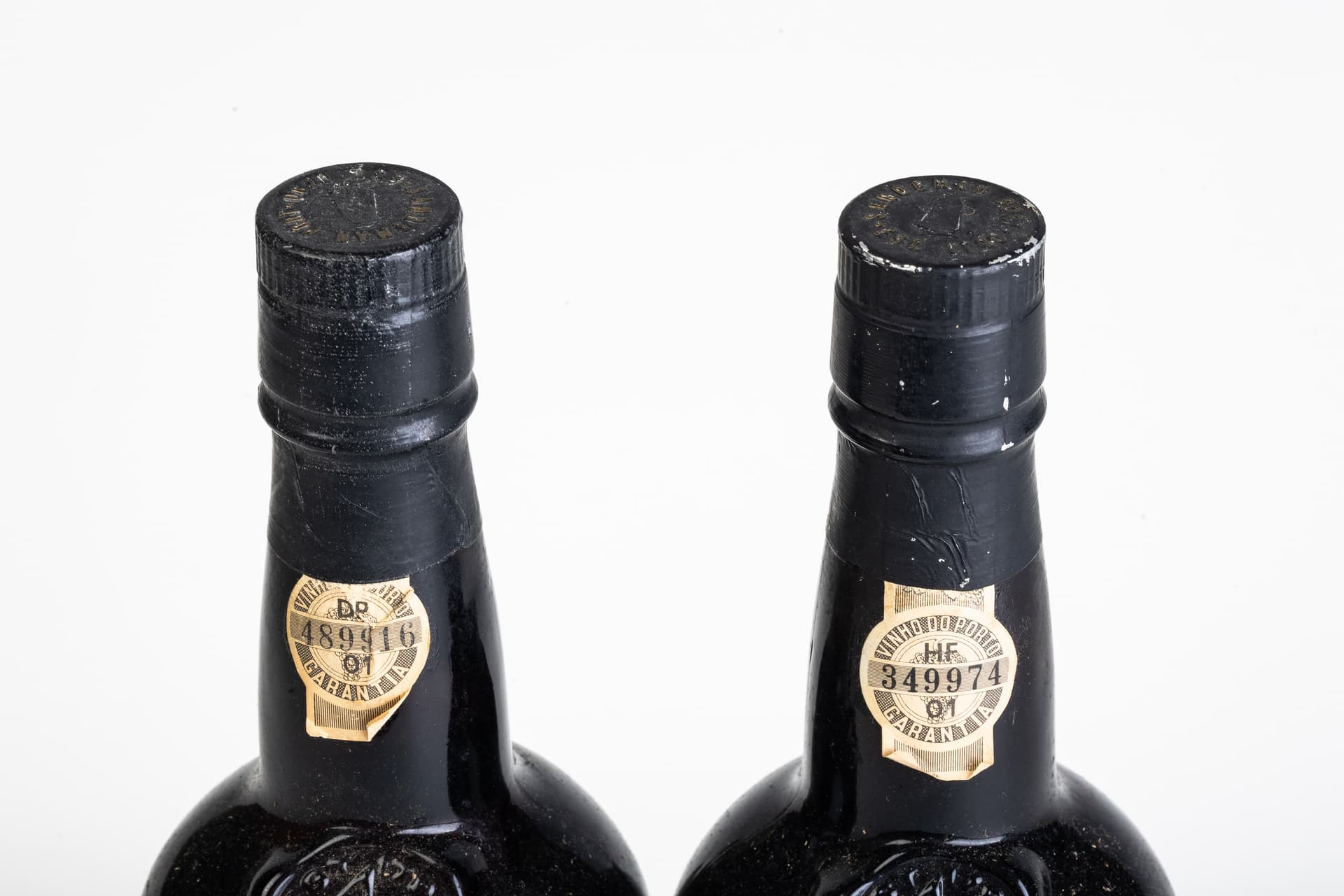 PAIR OF SANDEMAN PORTS. - image 2