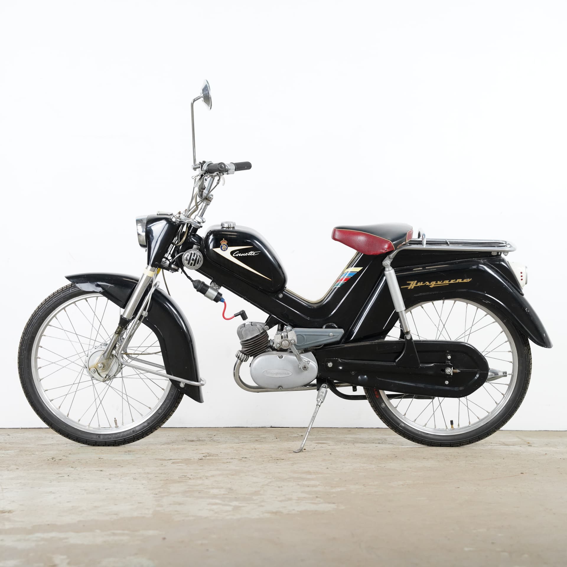 HUSQVARNA, model Cornette, c. 1960. - image 2