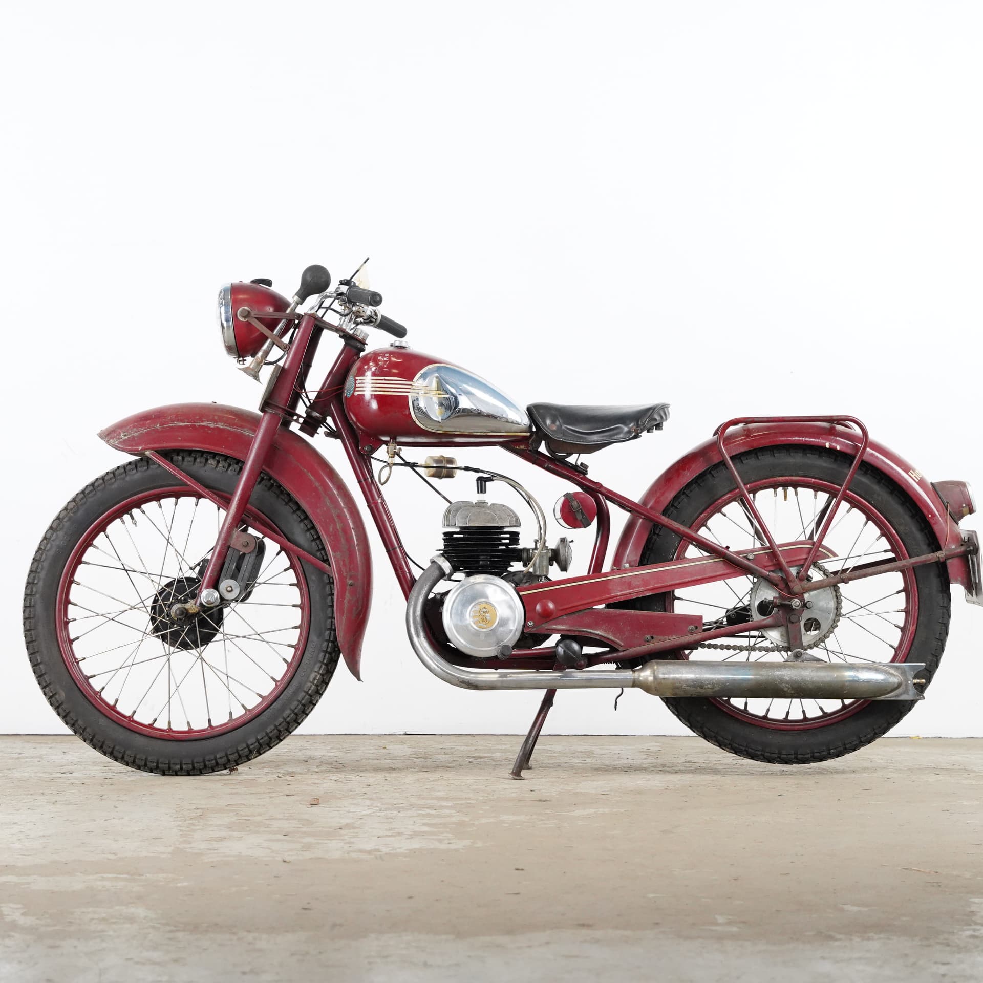 HUSQVARNA, model 29, "Rödqvarna", 1953. - image 2