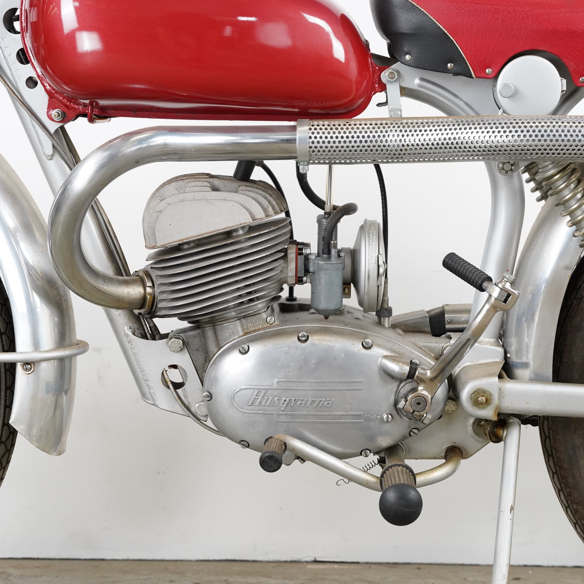 HUSQVARNA, model 282, "Silverpil", 1953. - image 4