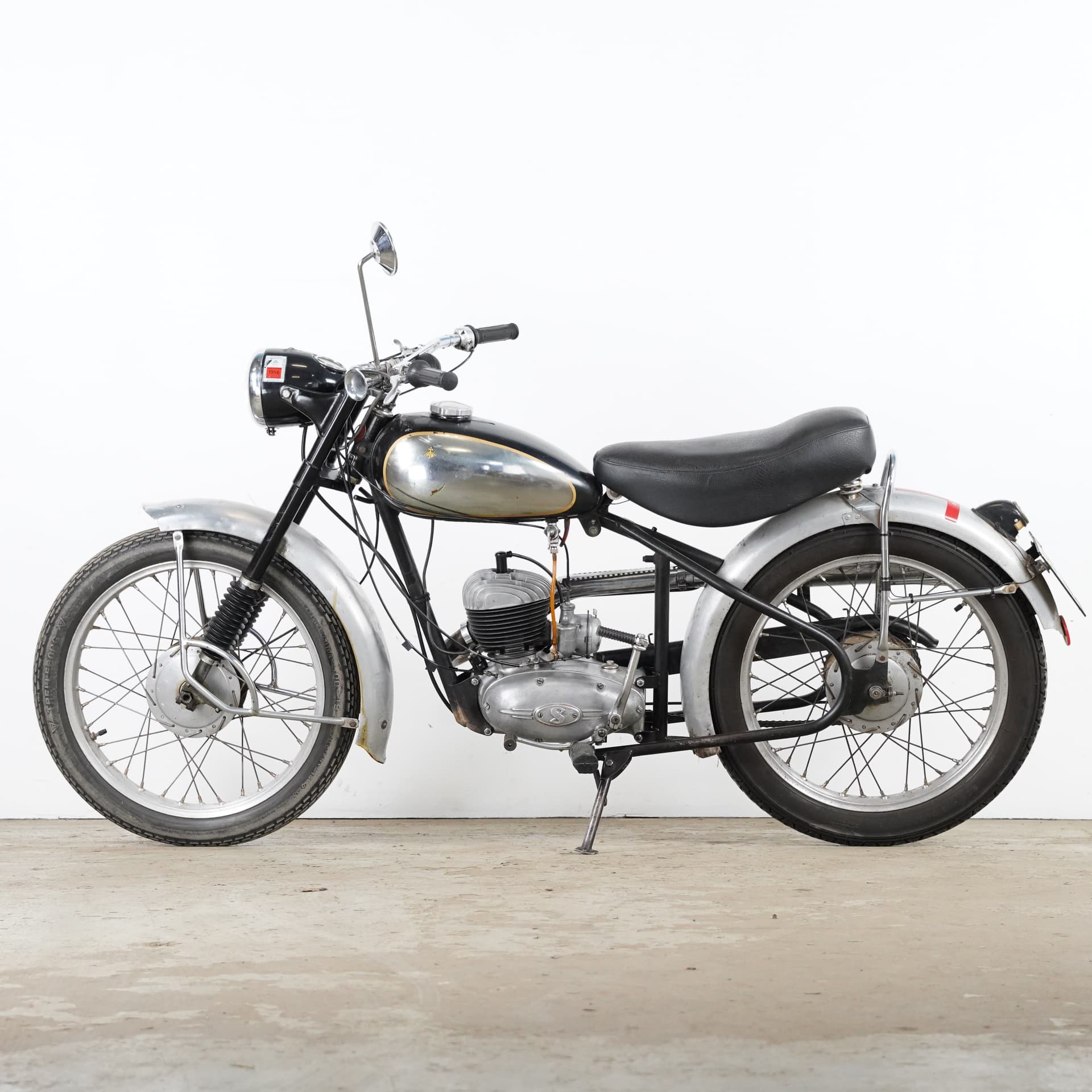 NV - NYMANS VERKSTÄDER, model 23, 1954. - image 2