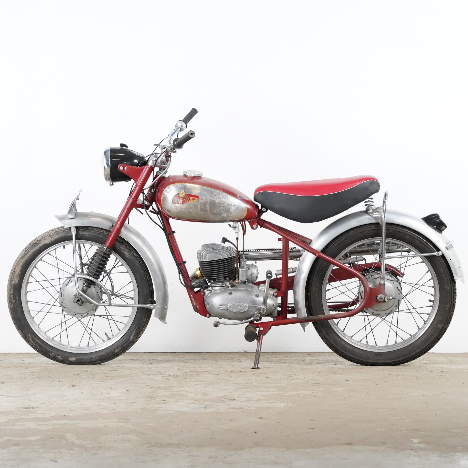 NV - NYMANS VERKSTÄDER, model 23, 1954. - image 2