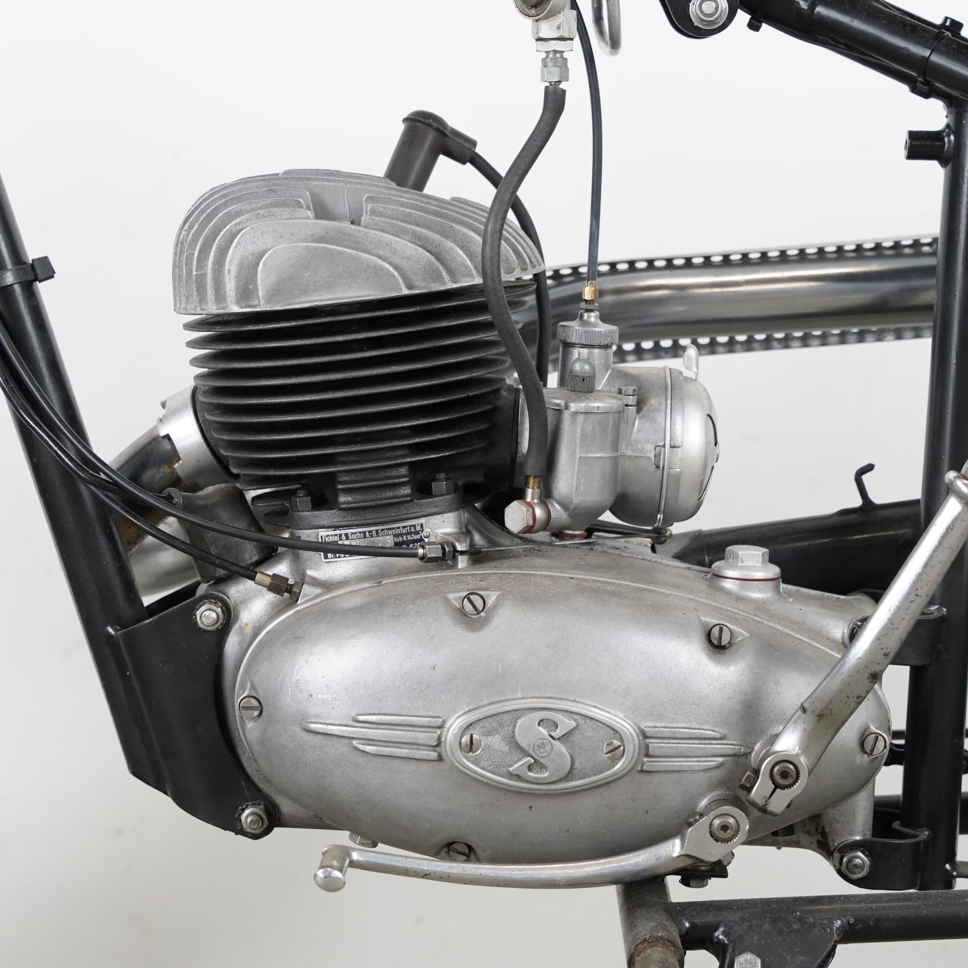 NV - NYMANS VERKSTÄDER, model 22, c. 1953. - image 4