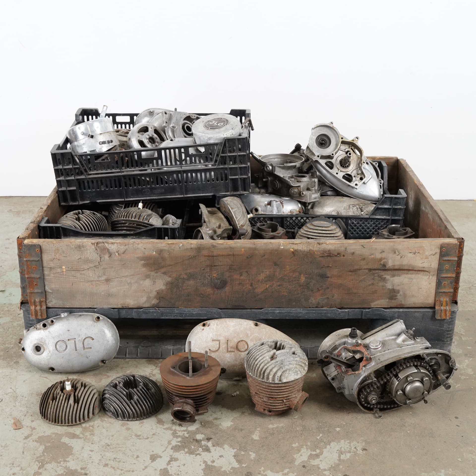 ILO, engine parts, 1950s. - image 2