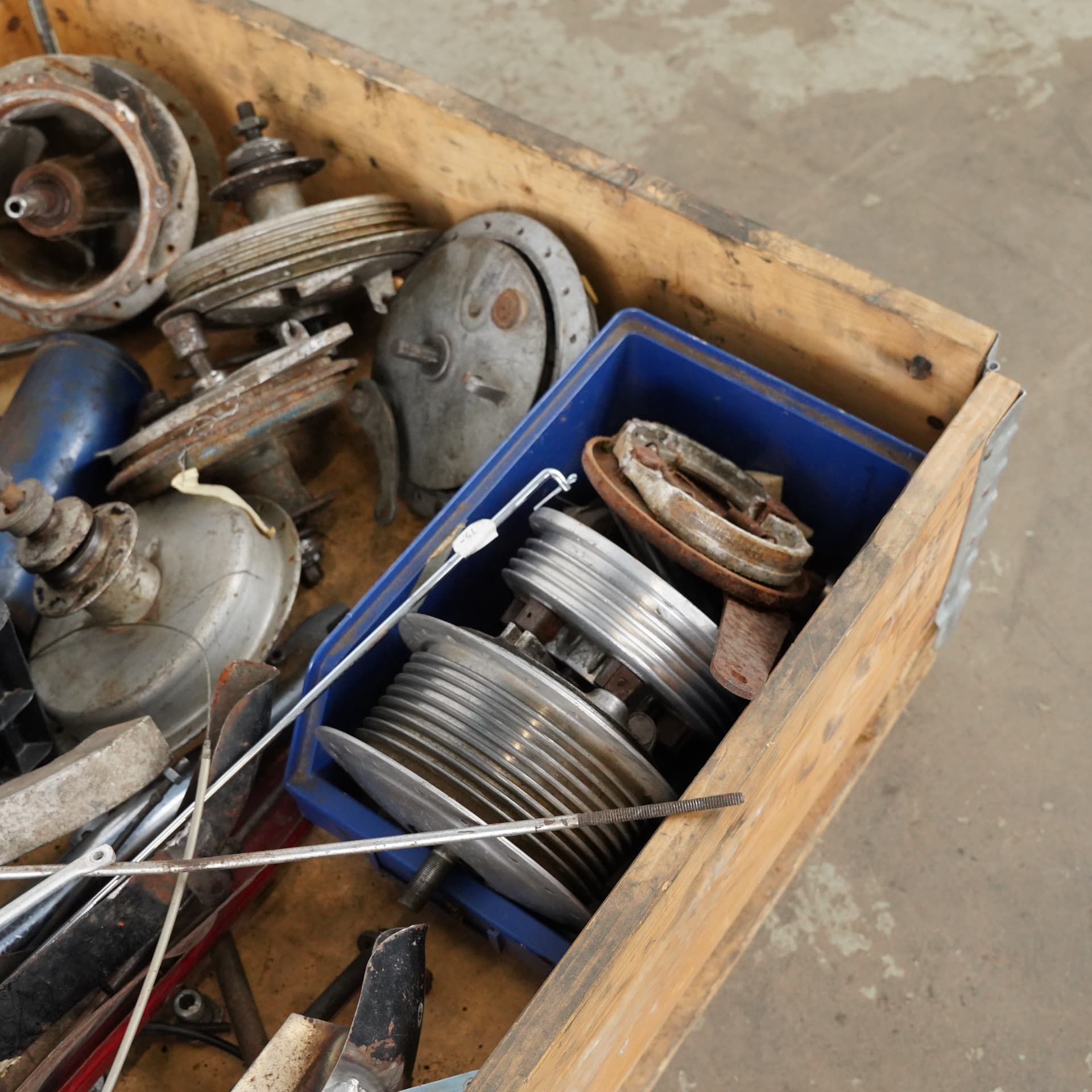 NV, MONARK, HUSQVARNA, lot of parts, 1950s. - image 5