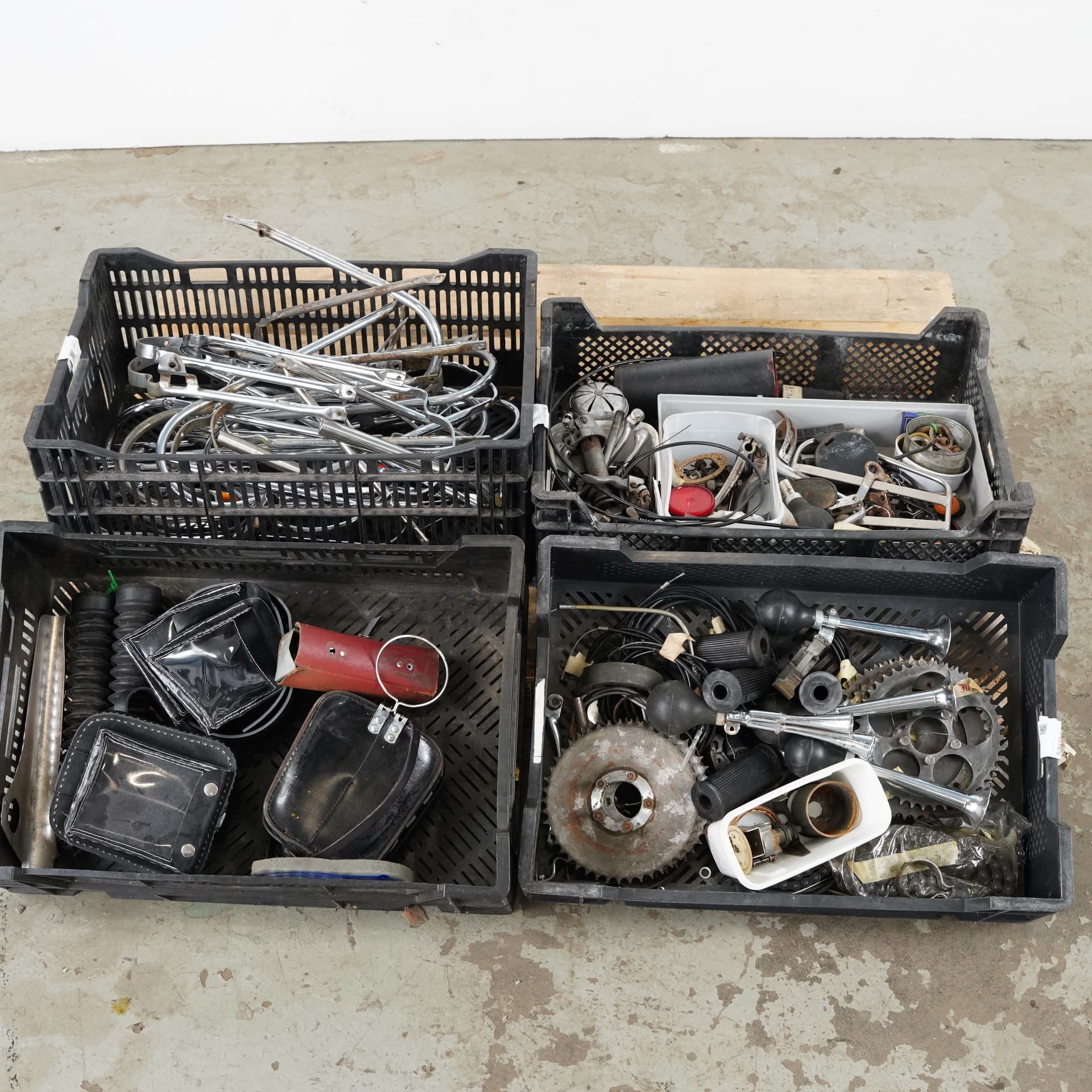 NV, MONARK, HUSQVARNA, lot of parts, 1950s. - image 2