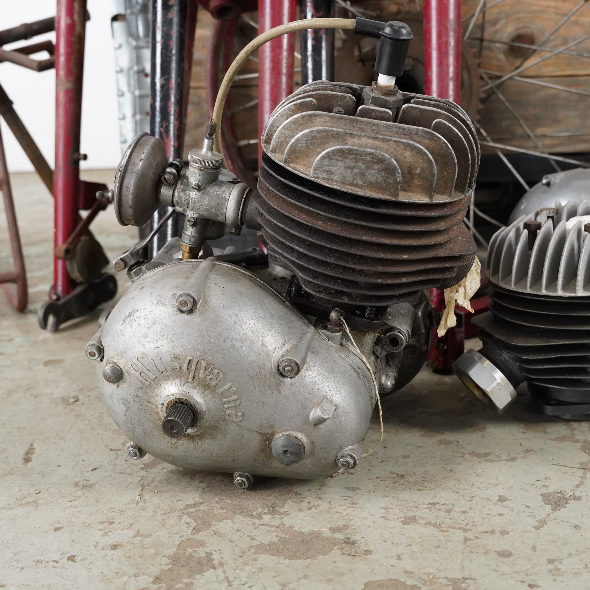 HUSQVARNA, lot of parts, "Rödqvarna" model 228/28, 1950s, Sweden. - image 3