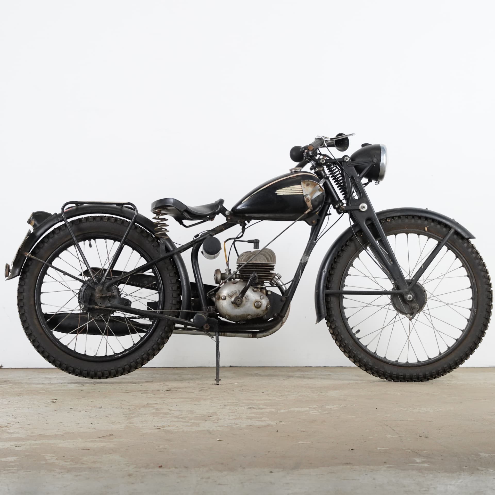HUSQVARNA, model 24 so-called "Svartqvarna", 1946, Sweden.