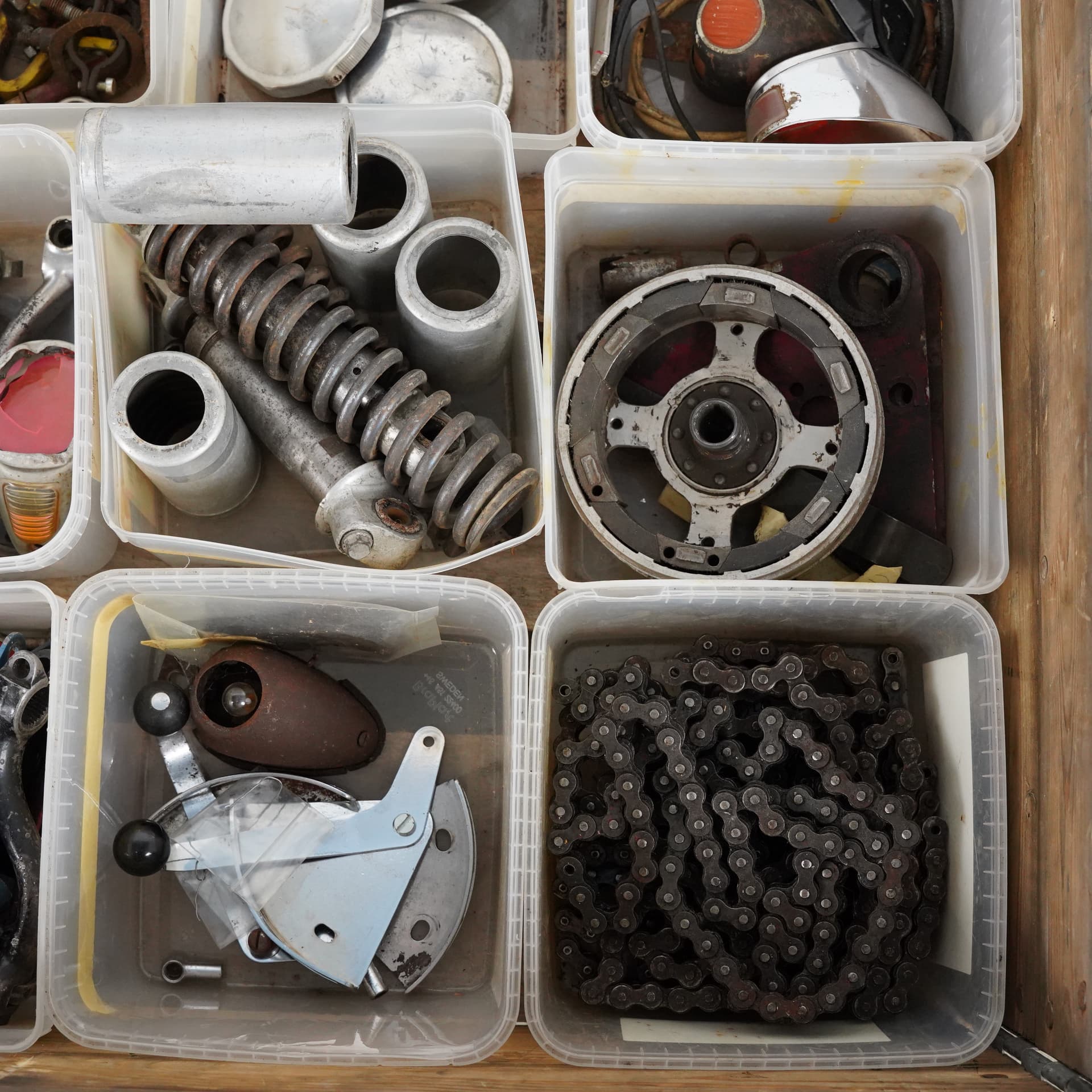 MOTORCYCLE PARTS, lot, for lightweight motorcycles, 1950s. - image 3