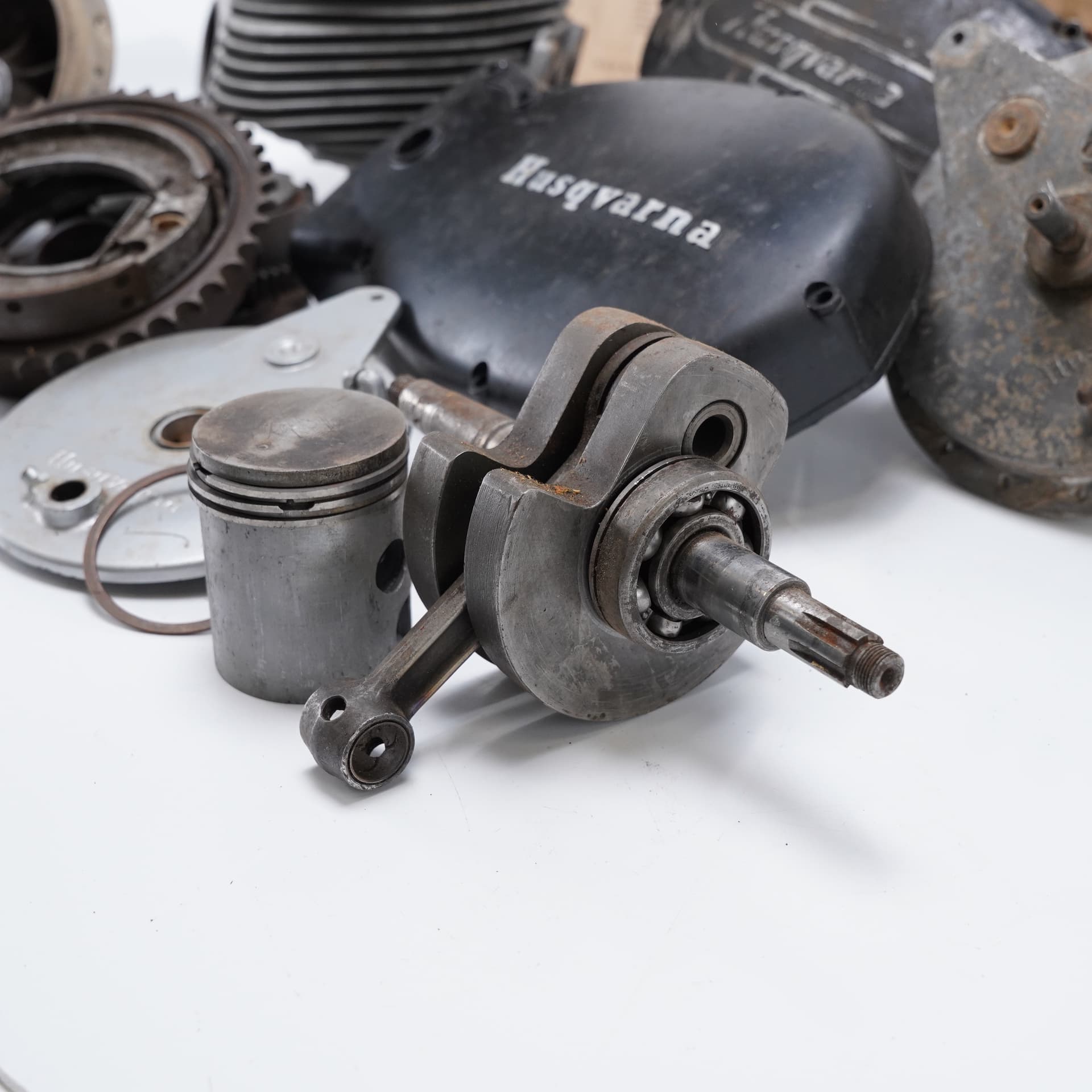 HUSQVARNA, lot of parts, Silverpil model, 1950s/60s. - image 3