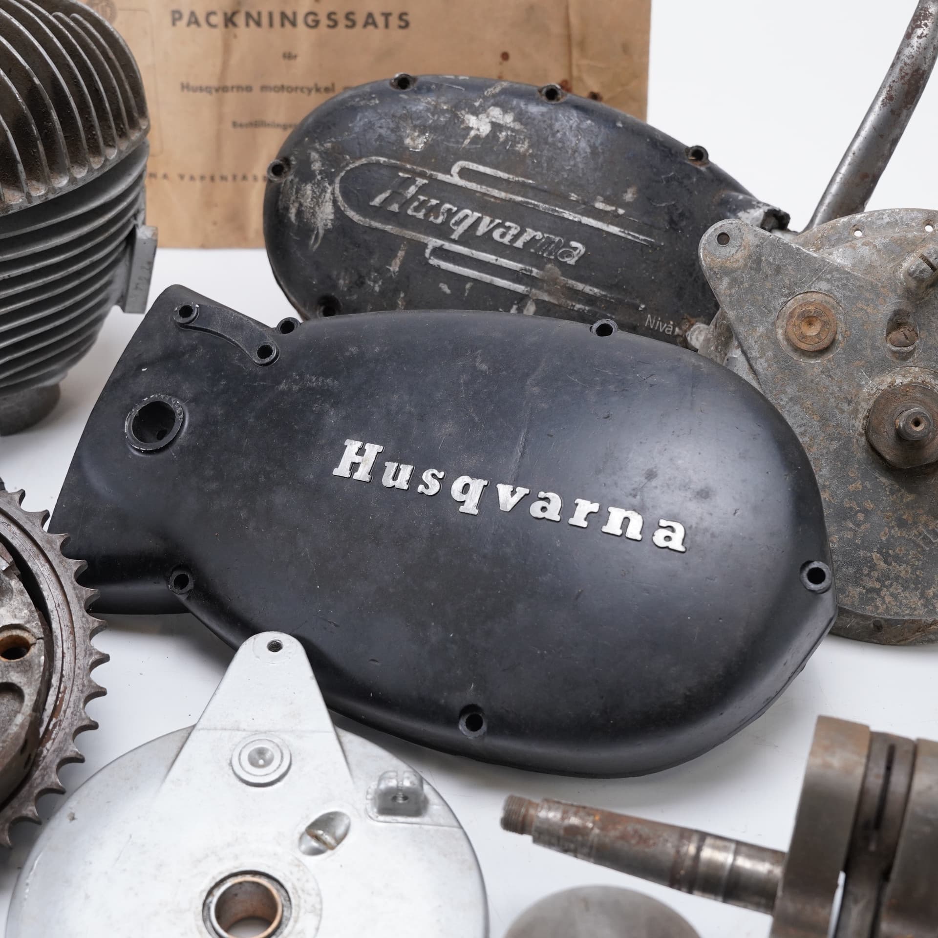 HUSQVARNA, lot of parts, Silverpil model, 1950s/60s. - image 4