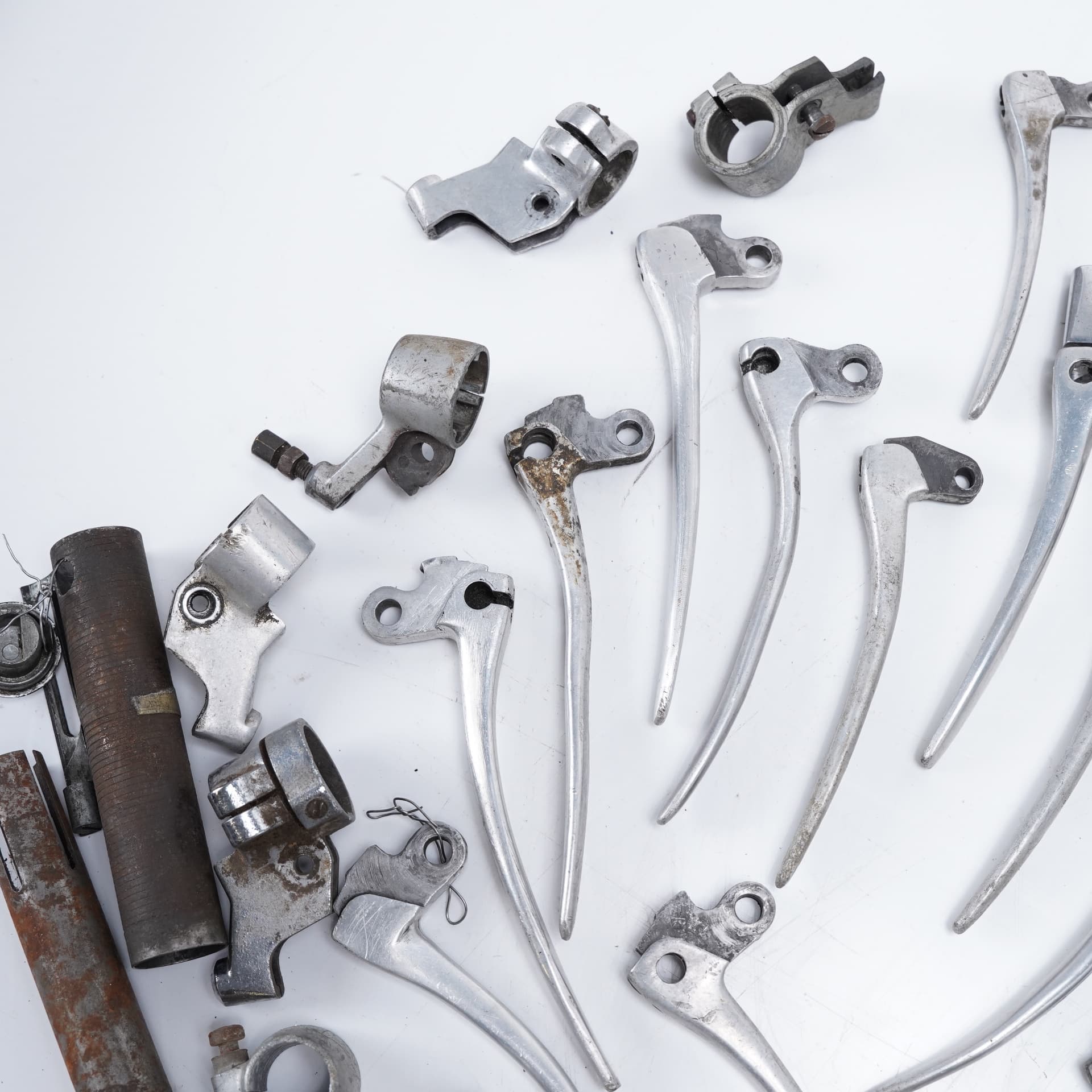 MAGURA ET AL., lot of handles etc., 1950s. - image 5