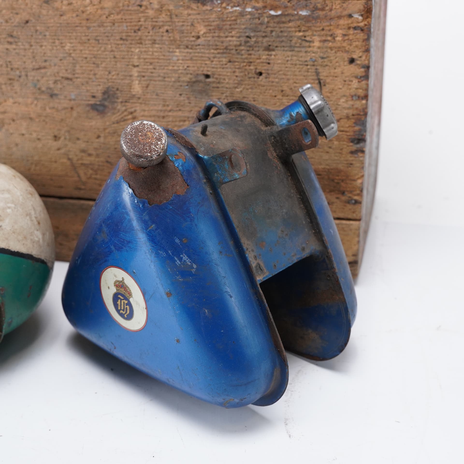 PUCH, MONARK, HUSQVARNA, CRESCENT, moped fuel tanks, four pieces. - image 2