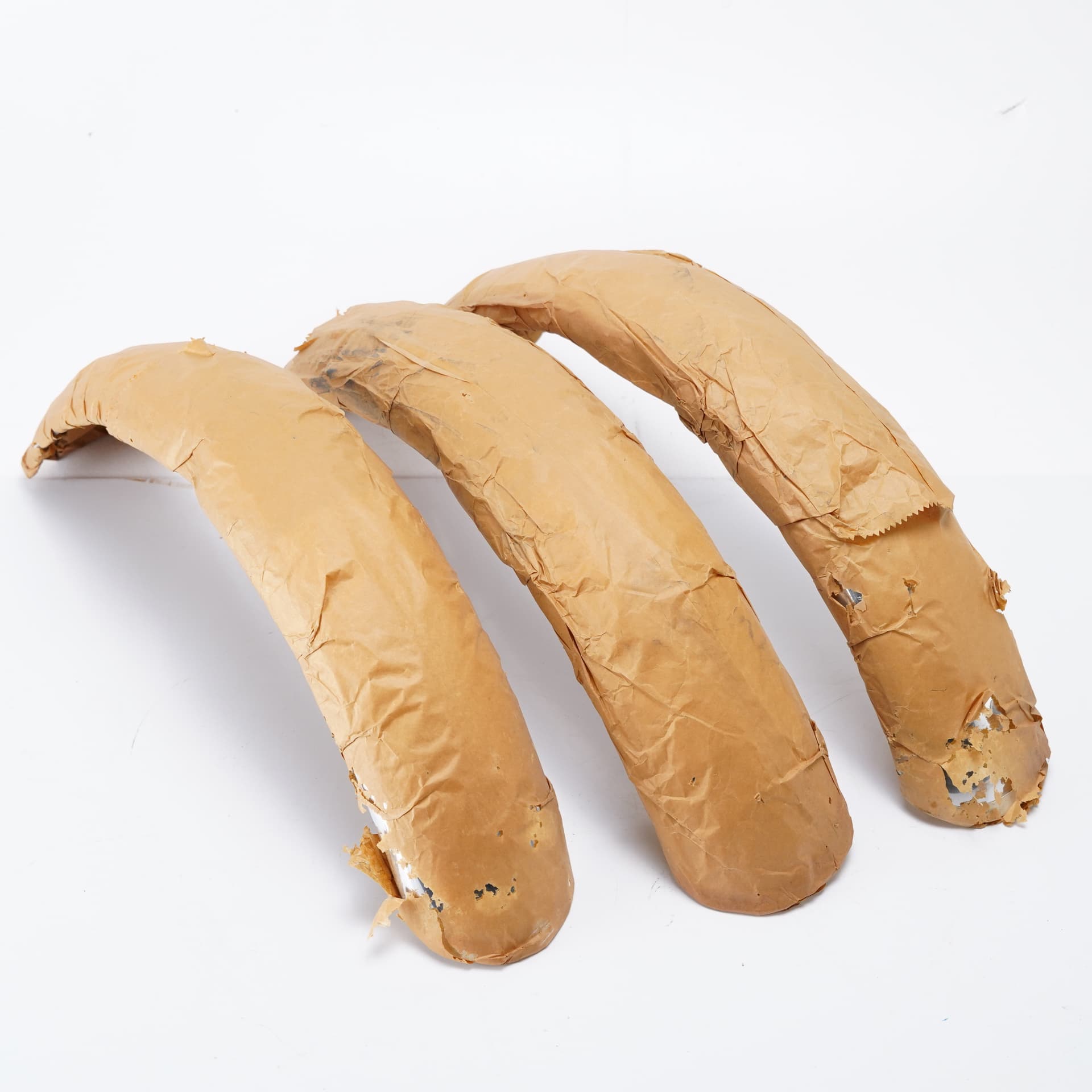 Front fenders, five pieces, 1950s. - image 4