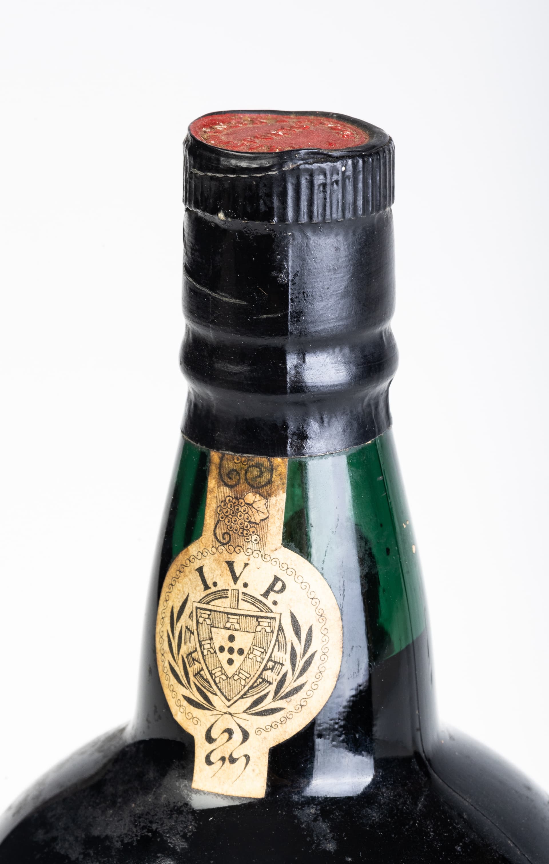1938 AMANDIO'S OLD TAWNY PORT. - image 4