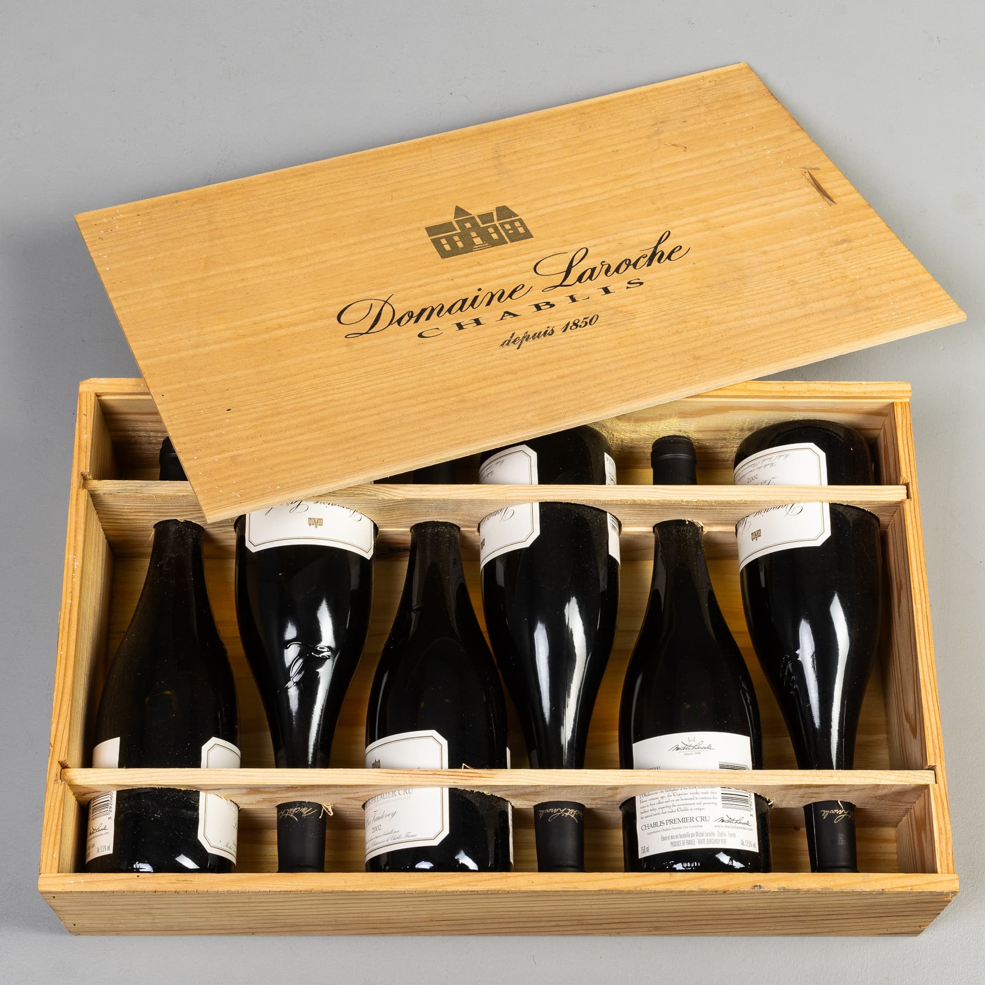DOMAINE LAROCHE, CHABLIS 1ER CRU `LES VAUDEVEY` 6 BOTTLE CASE.