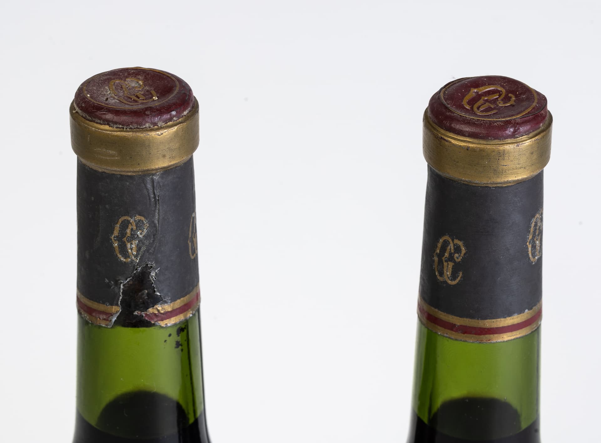 PAIR OF 1967 CHÂTEAU GRUAUD-LAROSE GRAND CRU CLASSÉ SAINT-JULIEN BORDEAUX. - image 2